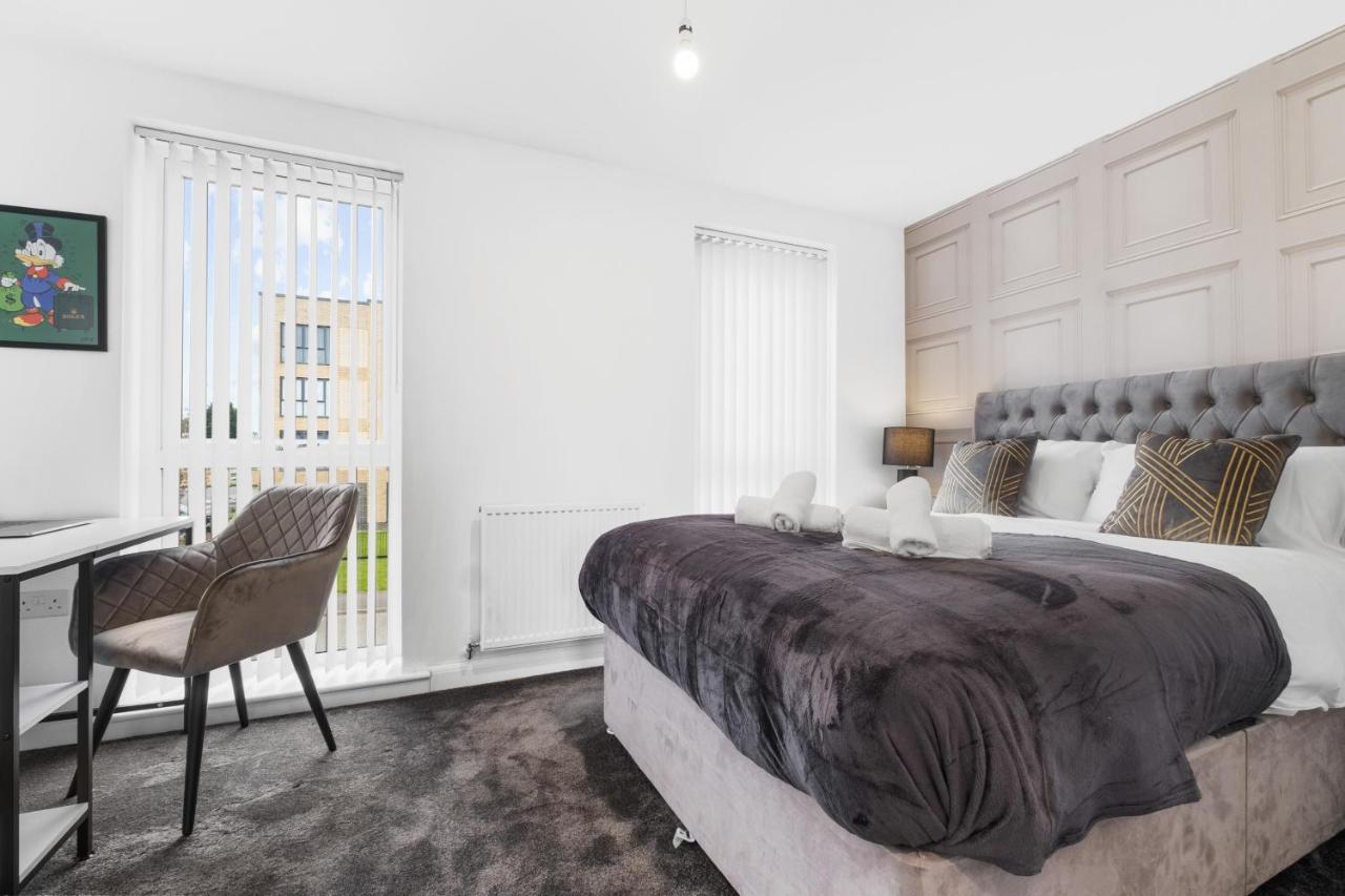 Luxury 2 Bed House City Centre ✘ Bbq & Garden ☆ Family Friendly→ Swingball & Outdoor Furniture - Free Parking → With 50 Inch Smart Tv, Free Netflix & Wifi ✘ Comfy Seating Area - By Maevela Бирмингем Экстерьер фото